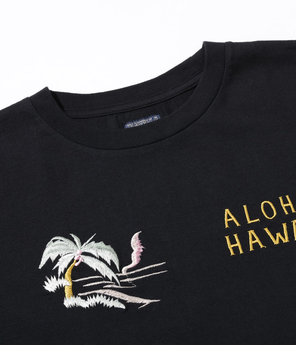 Lot No. TT78774 / SUKA T-SHIRT EMBROIDERED “ALOHA HAWAII” - TAILOR Lot No. TT78774 / SUKA T-SHIRT EMBROIDERED “ALOHA HAWAII” - TAILOR