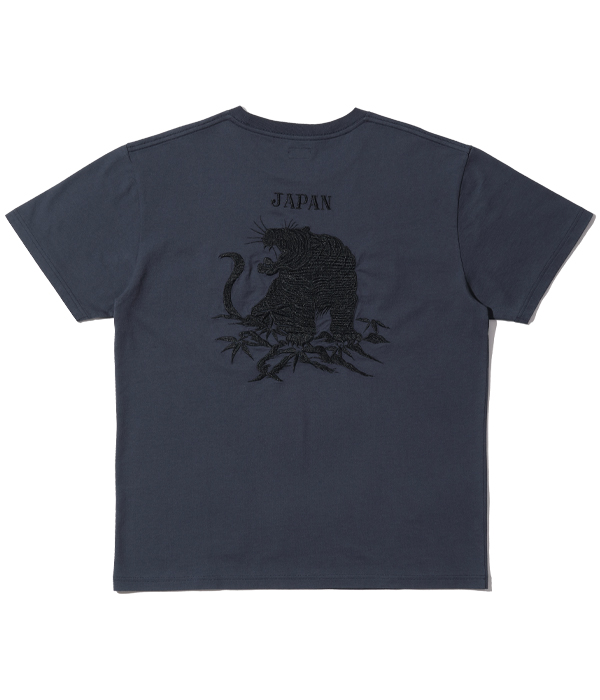 Lot No. TT79214 / SUKA T-SHIRT EMBROIDERED “TIGER Lot No. TT79214 / SUKA T-SHIRT EMBROIDERED “TIGER